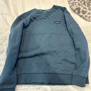 Men’s Patagonia quilted sweater